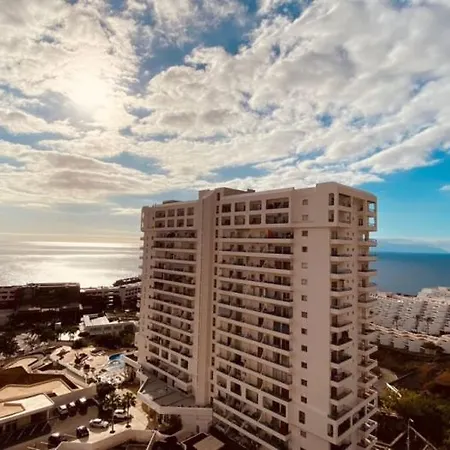 Sunset Paradise אדחה