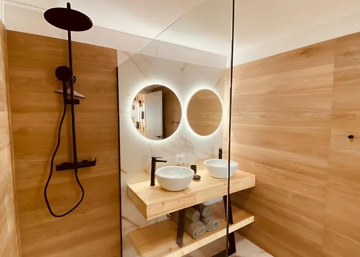 Sunset Paradise 아파트 아데제